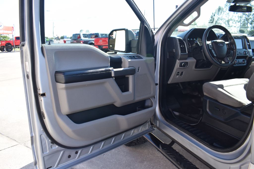 2020 Ford F150 - $27,299