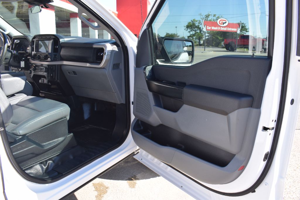 2021 Ford F-150 - $29,299