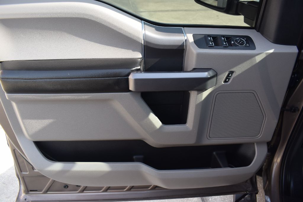 2019 Ford F-150 - $18,900