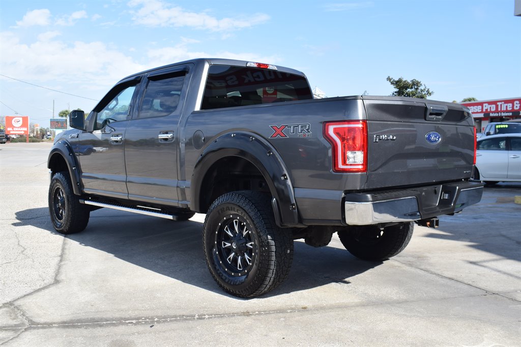 2016 Ford F150 XLT photo