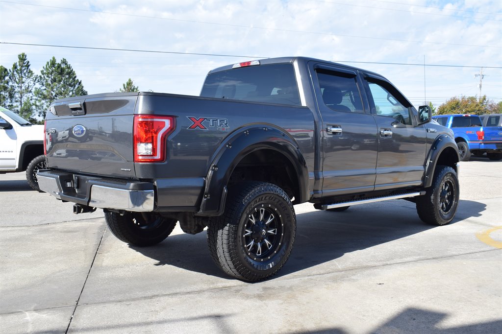 2016 Ford F150 XLT photo