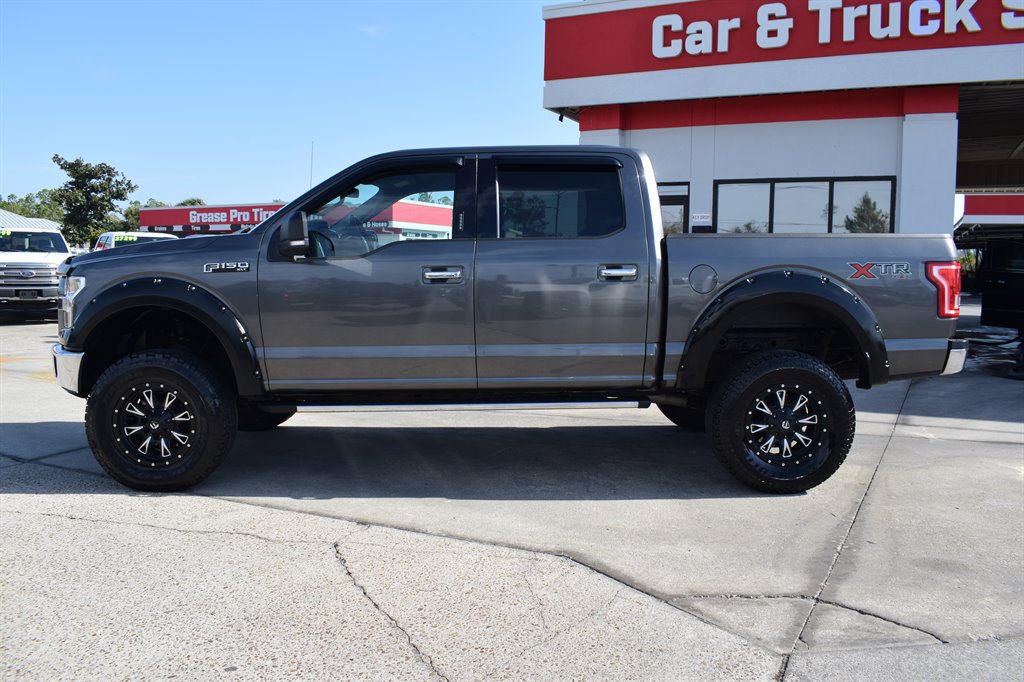 2016 Ford F150 XLT photo
