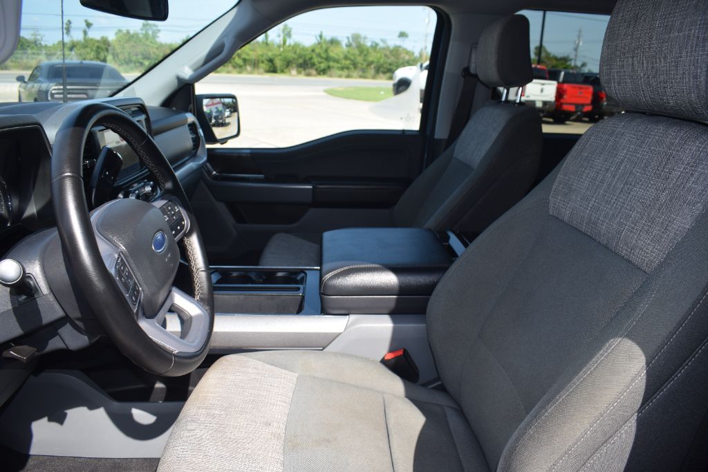 2023 Ford F-150 - $31,900
