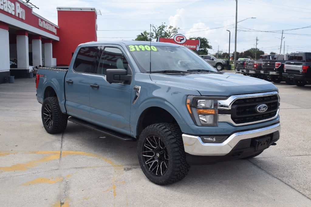 2023 Ford F-150 - $31,900