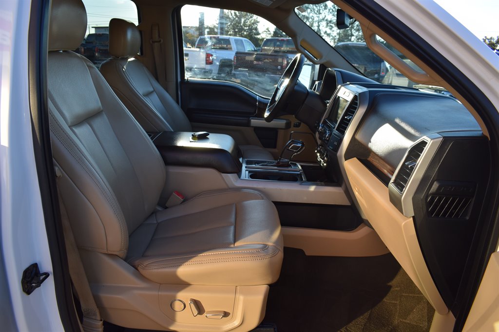 2018 Ford F150 Lariat photo