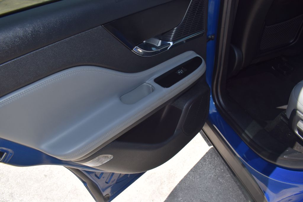 2020 Lincoln Corsair - $15,500