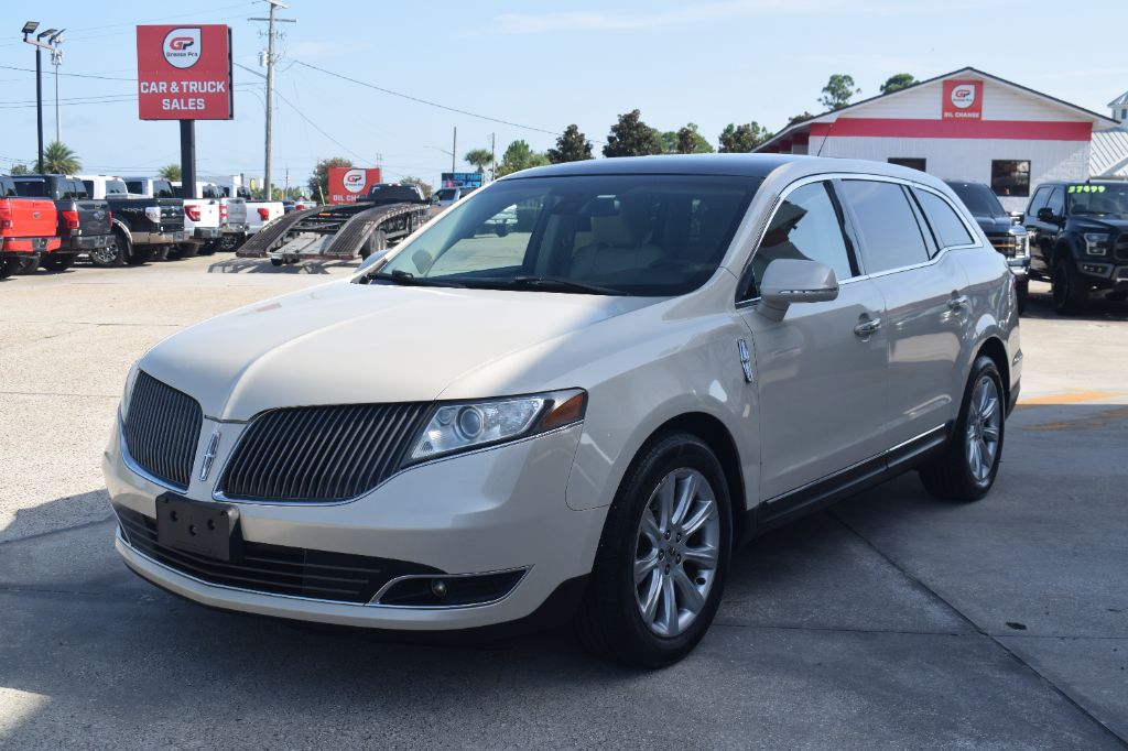 2014 Lincoln MKT - $9,900