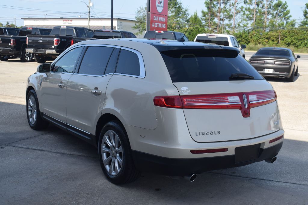 2014 Lincoln MKT - $9,900