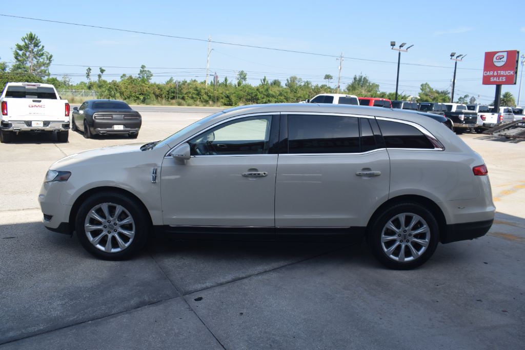 2014 Lincoln MKT - $9,900
