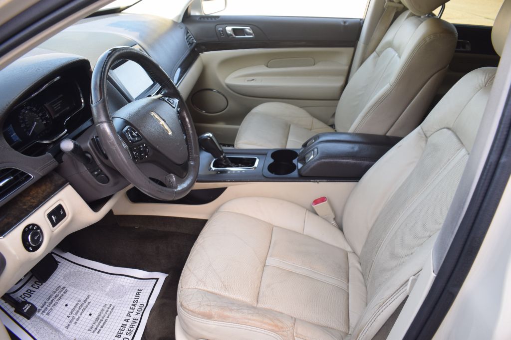 2014 Lincoln MKT - $9,900