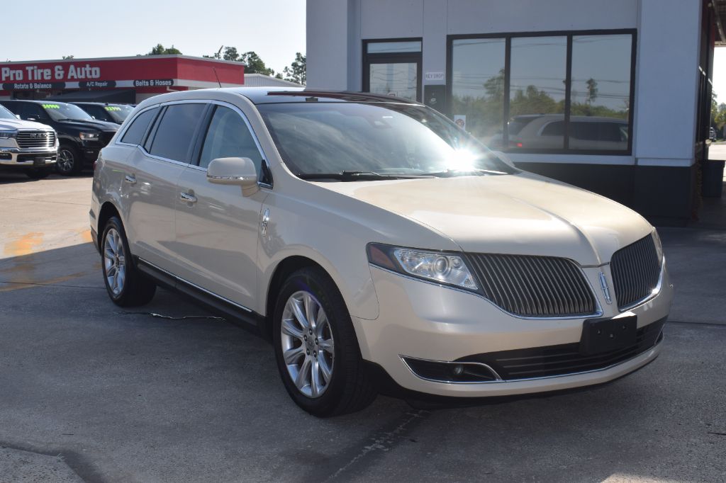 2014 Lincoln MKT - $9,900