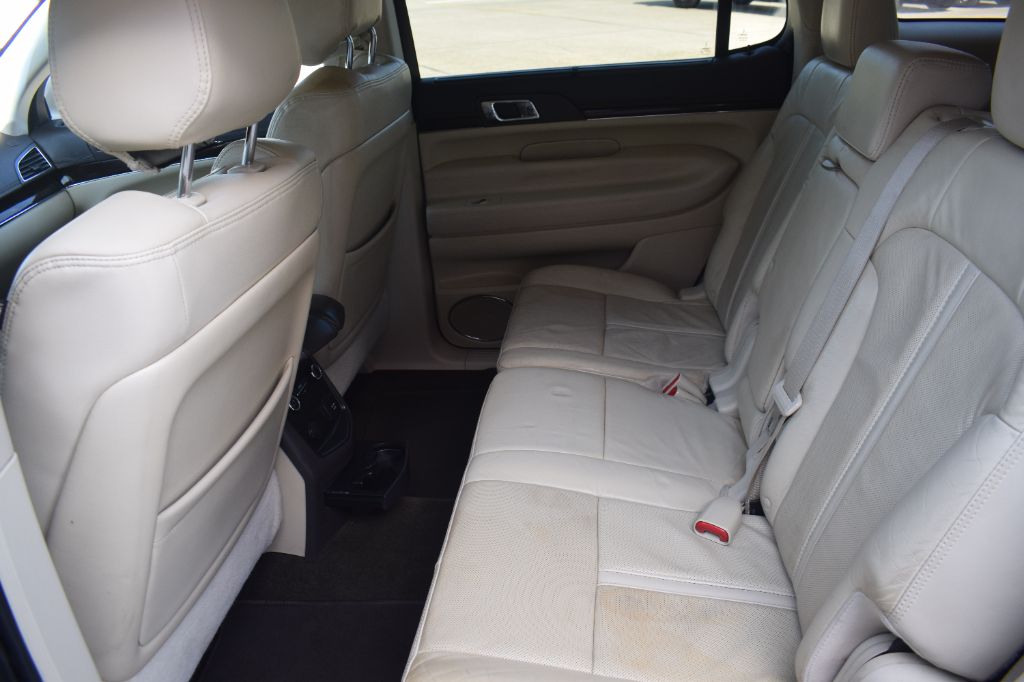2014 Lincoln MKT - $9,900