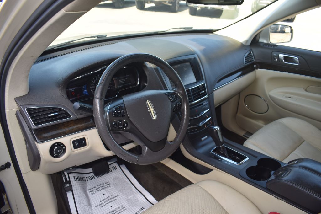 2014 Lincoln MKT - $9,900
