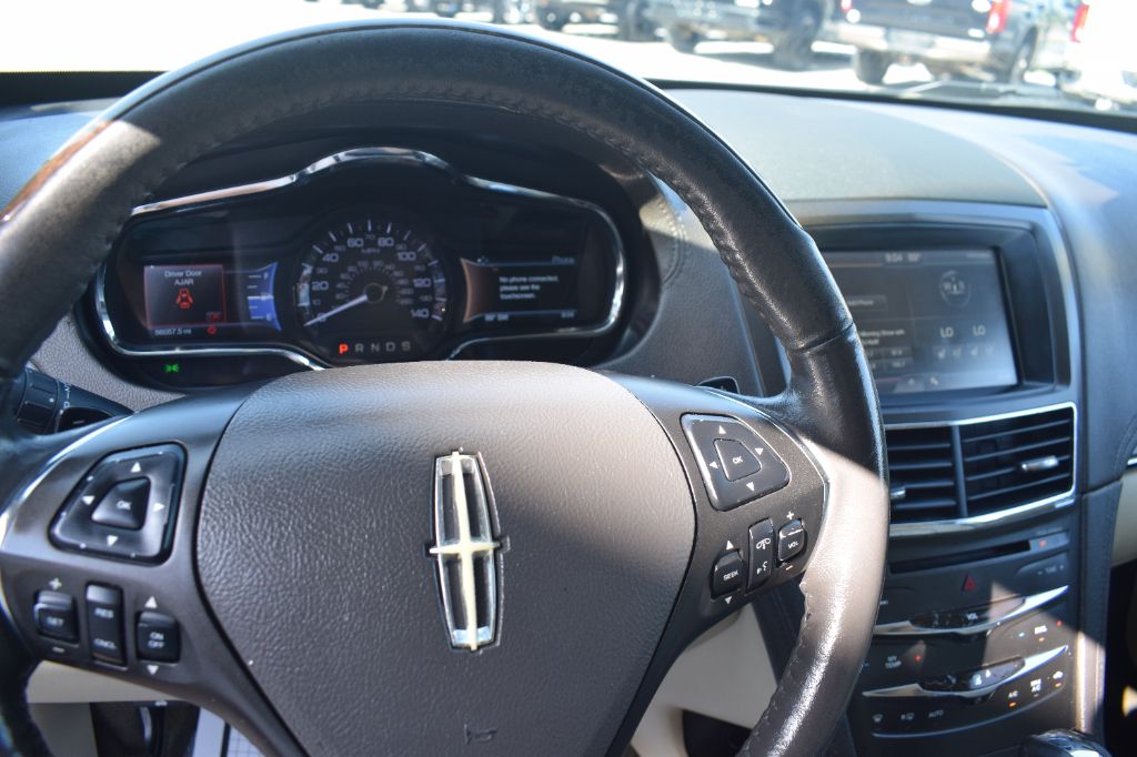 2014 Lincoln MKT - $9,900