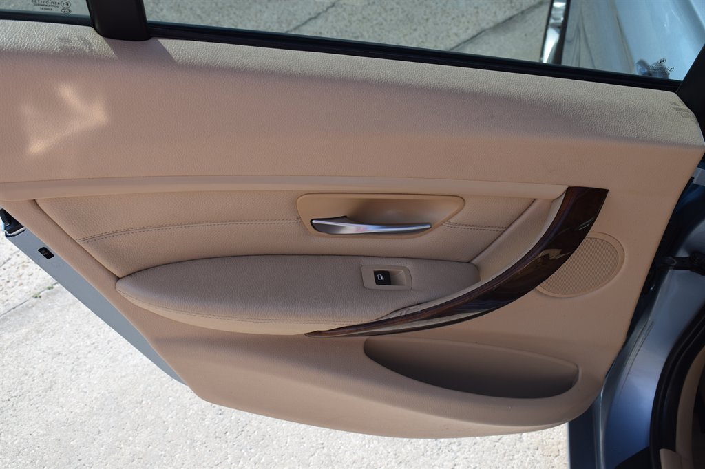 2013 BMW MDX 328i photo