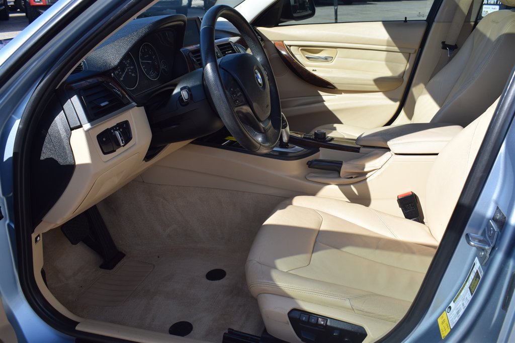 2013 BMW MDX 328i photo