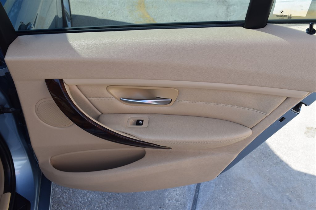 2013 BMW MDX 328i photo