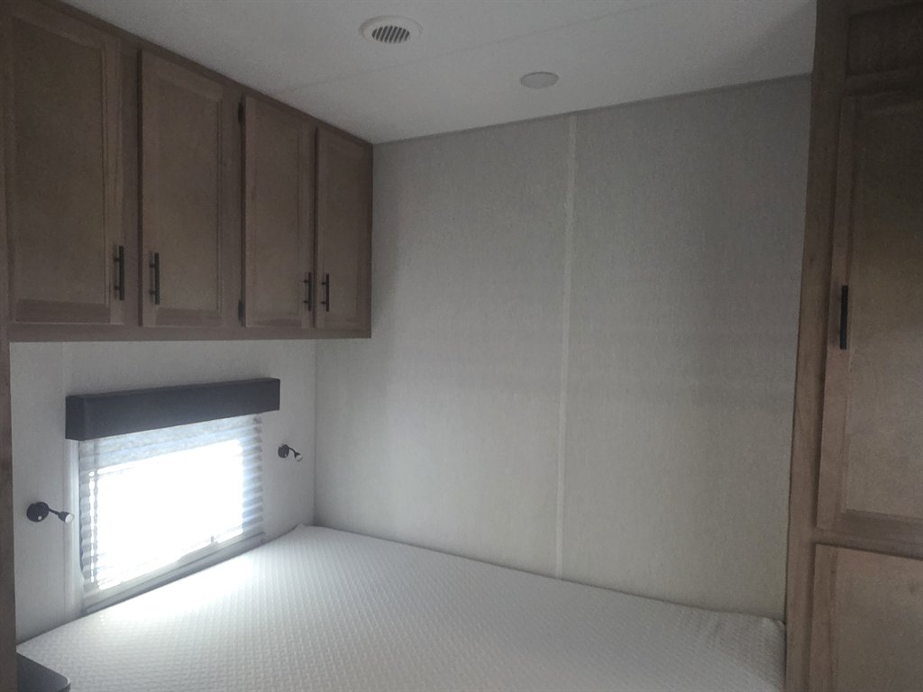2023 FOREST RIVER CHEROKE TIMBERWOLF - $28,900