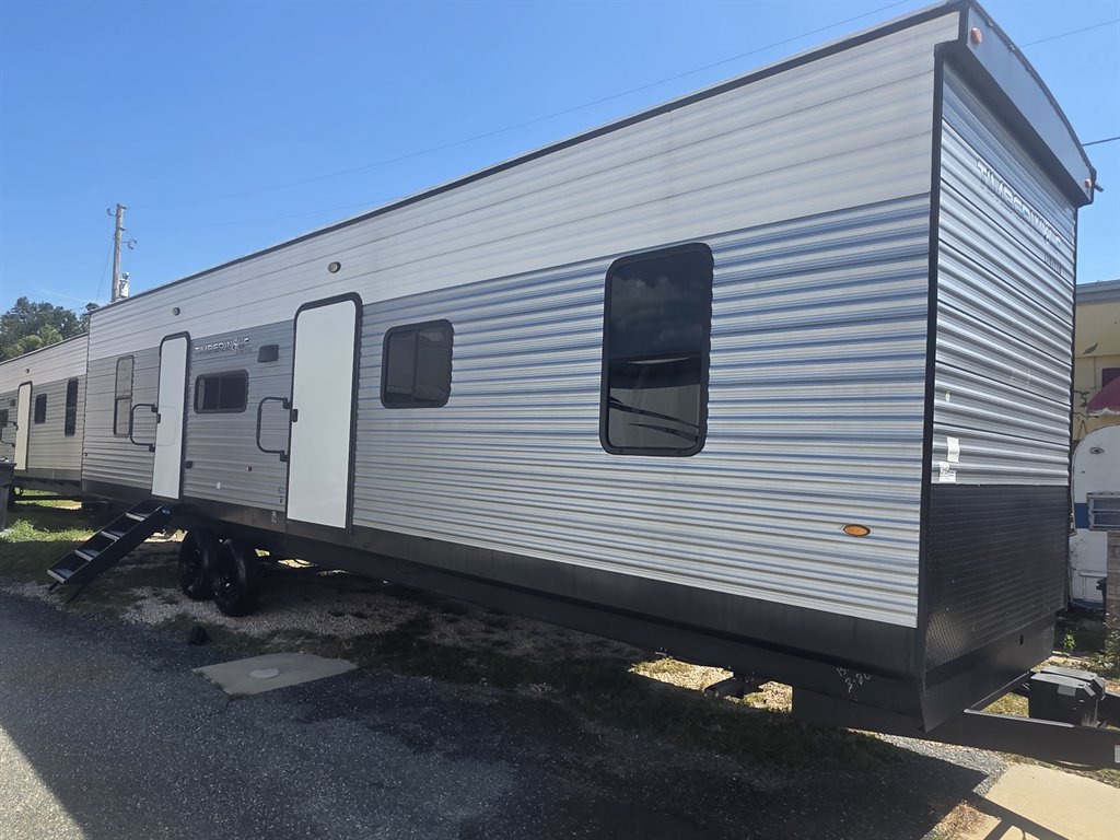 2023 FOREST RIVER CHEROKE TIMBERWOLF - $28,900
