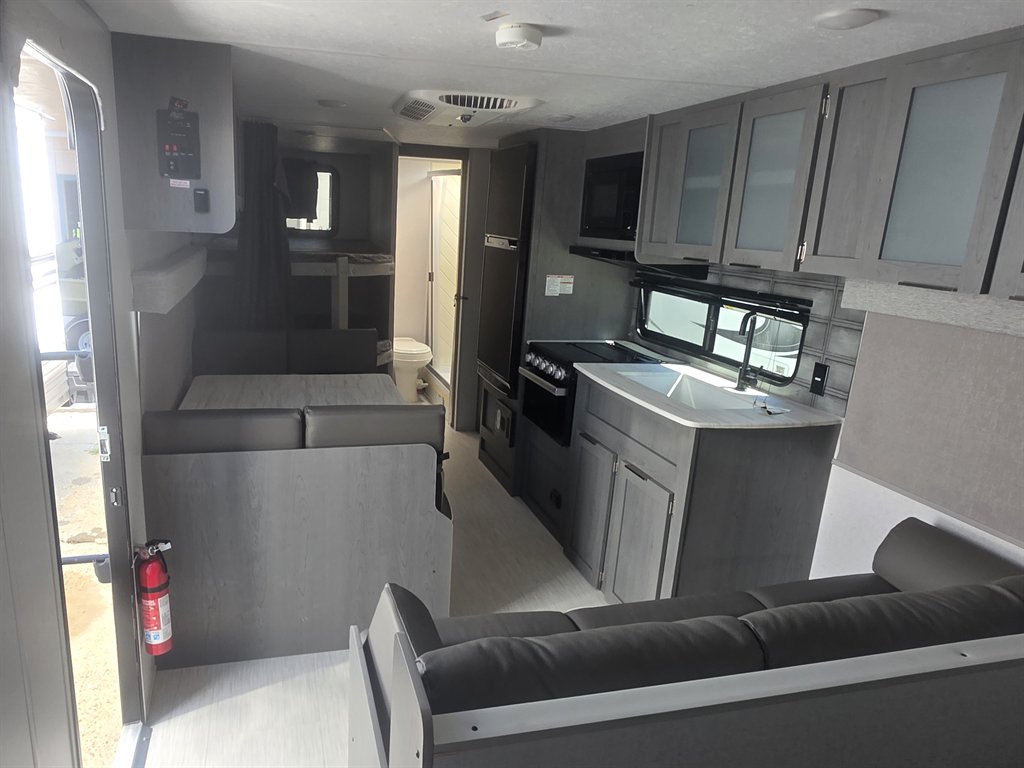 2023 Forest River Wildcat - $17,900