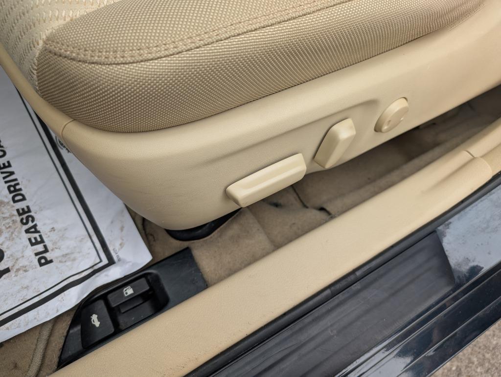 2015 Toyota Camry LE photo