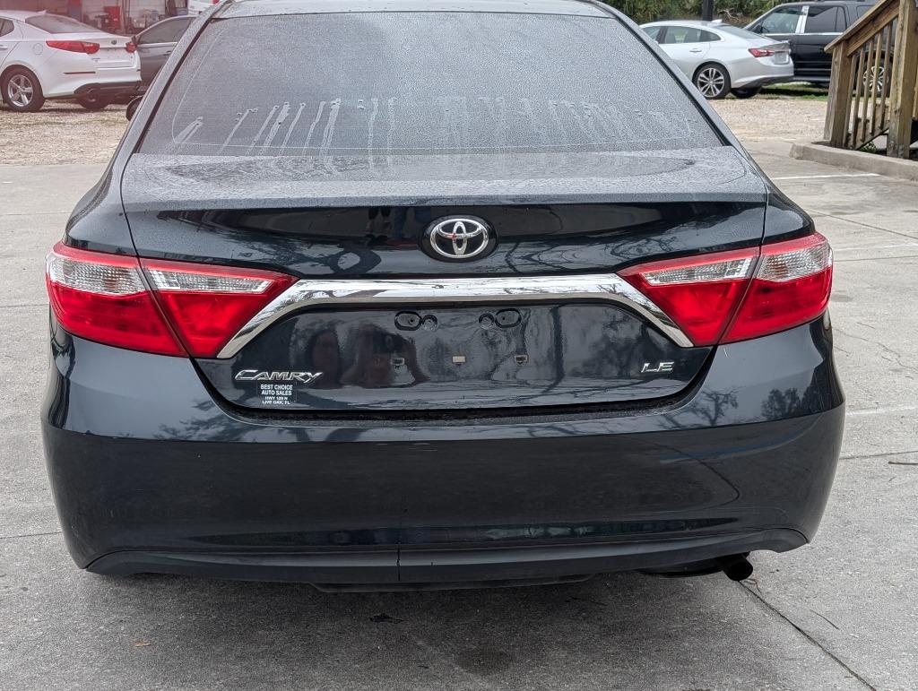 2015 Toyota Camry LE photo