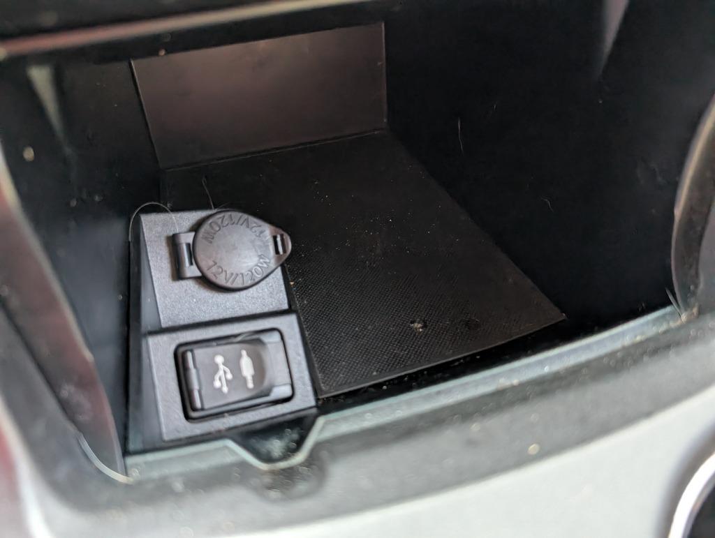 2015 Toyota Camry LE photo