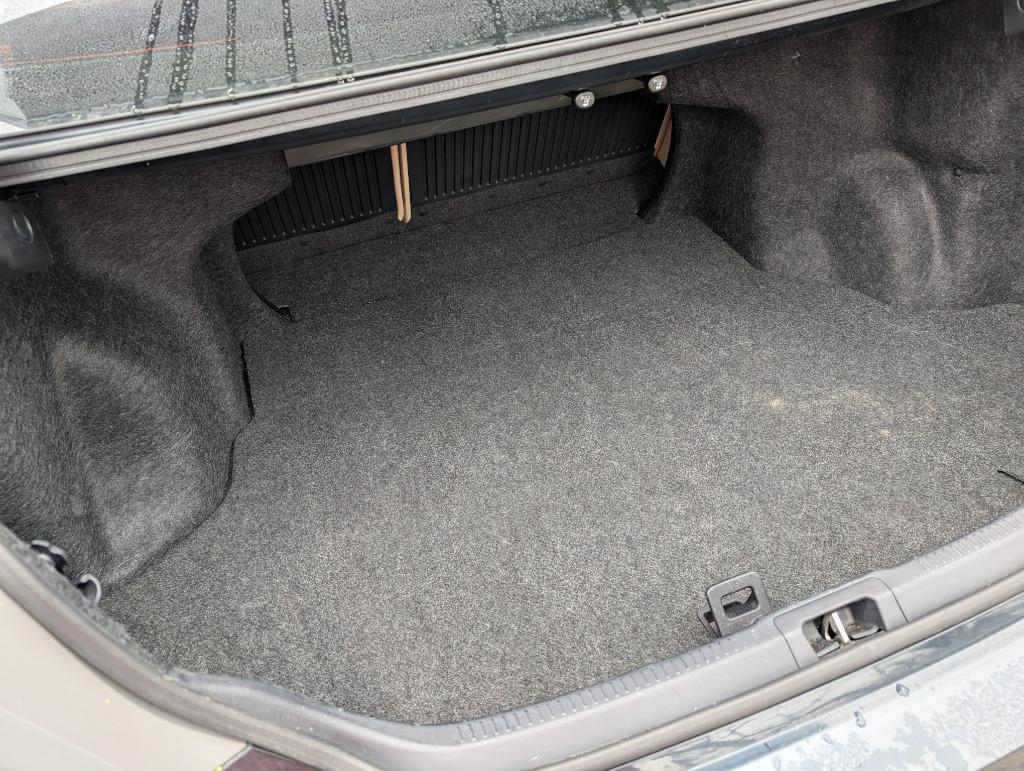 2015 Toyota Camry LE photo