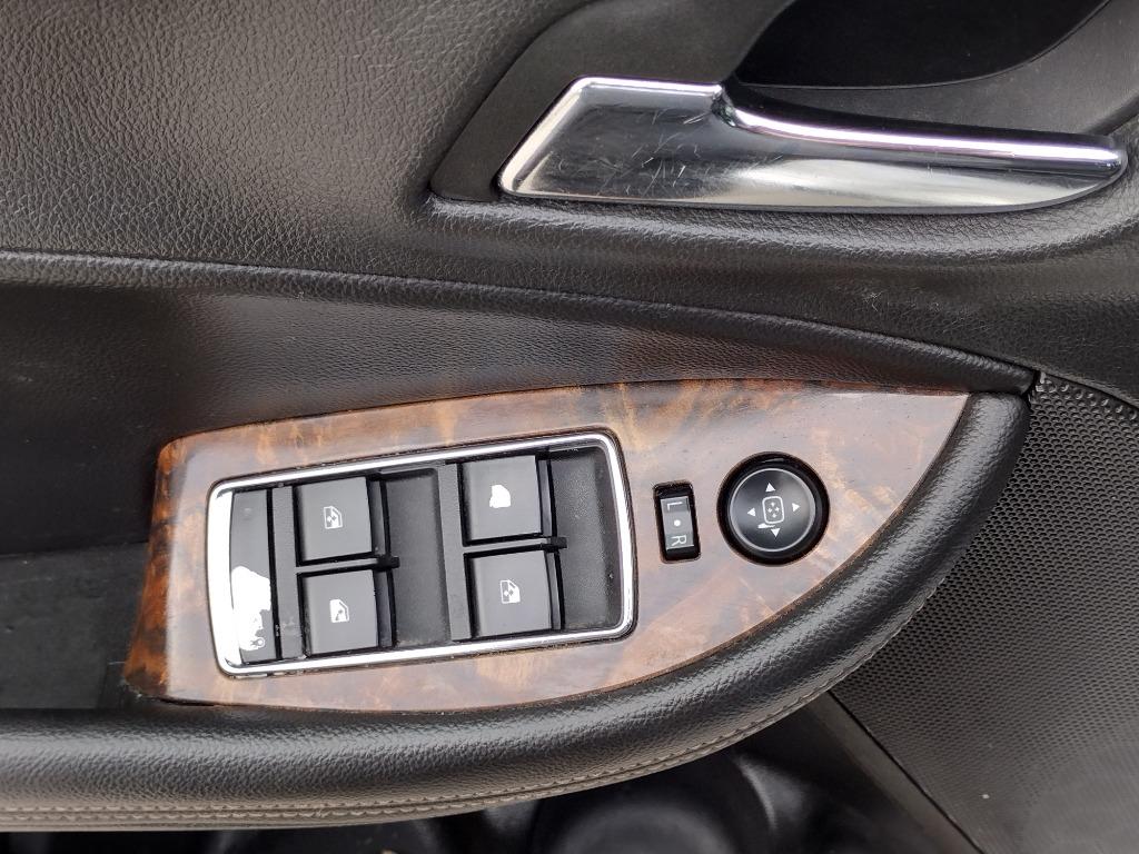2014 Chevrolet Impala LT photo
