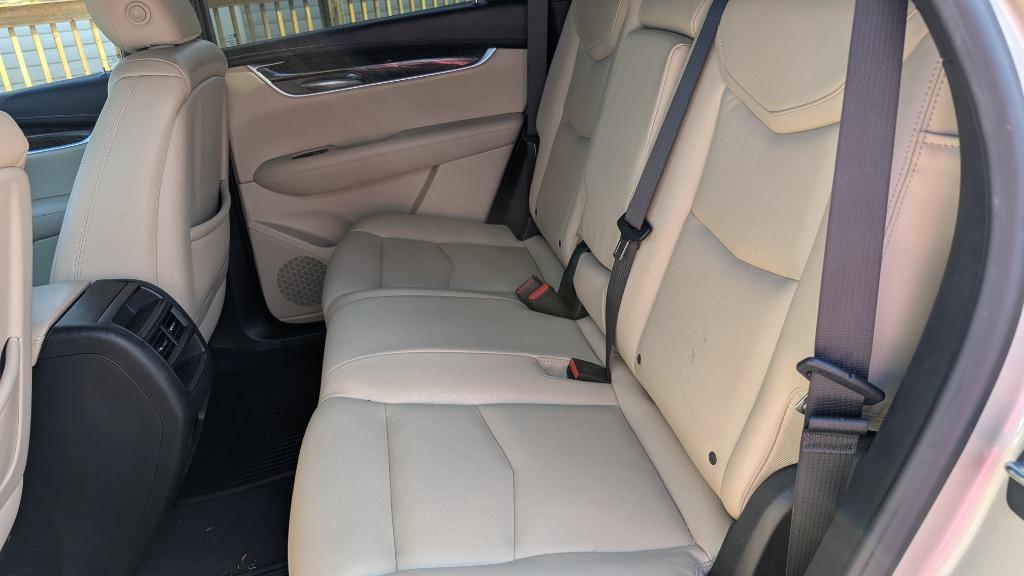 2017 Cadillac XT5 - $14,900