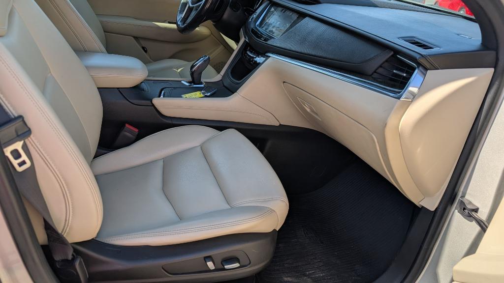 2017 Cadillac XT5 - $14,900