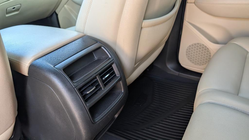 2017 Cadillac XT5 - $14,900