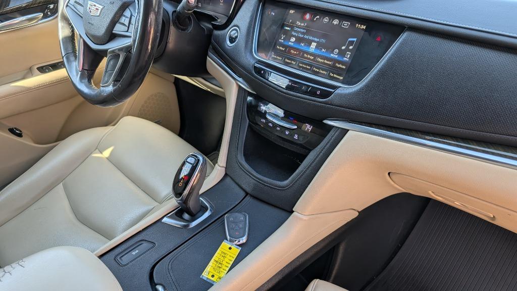 2017 Cadillac XT5 - $14,900