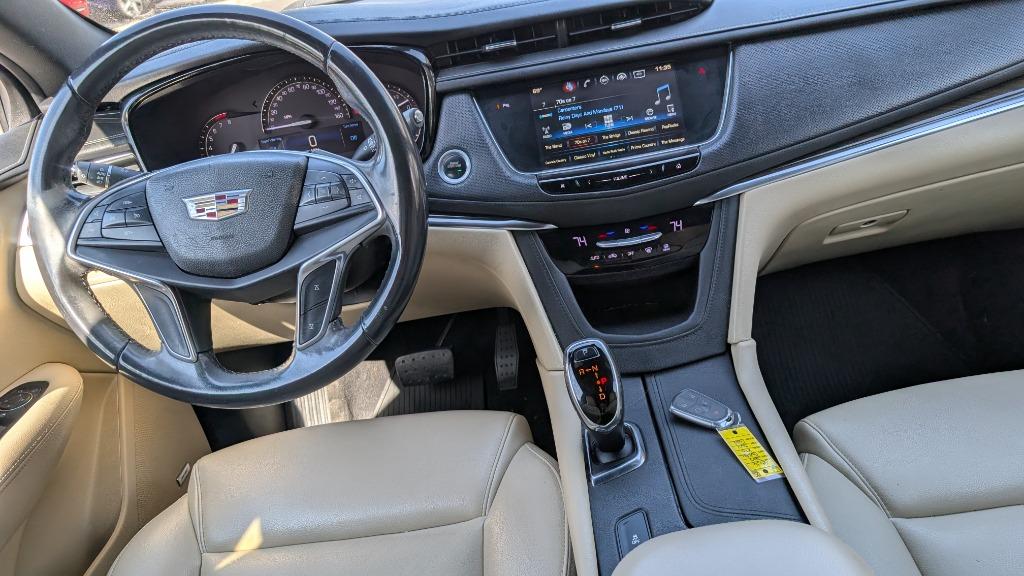 2017 Cadillac XT5 - $14,900