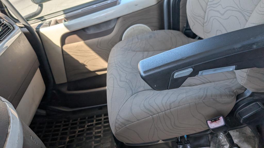 2014 Volvo Vnm - $15,000
