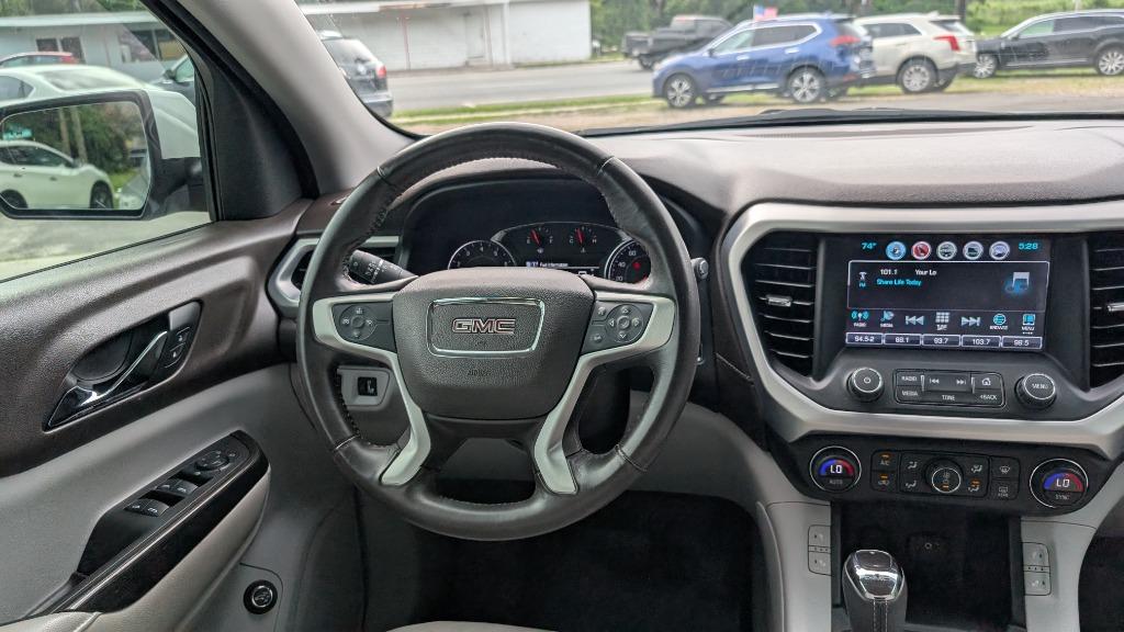 2017 GMC Acadia