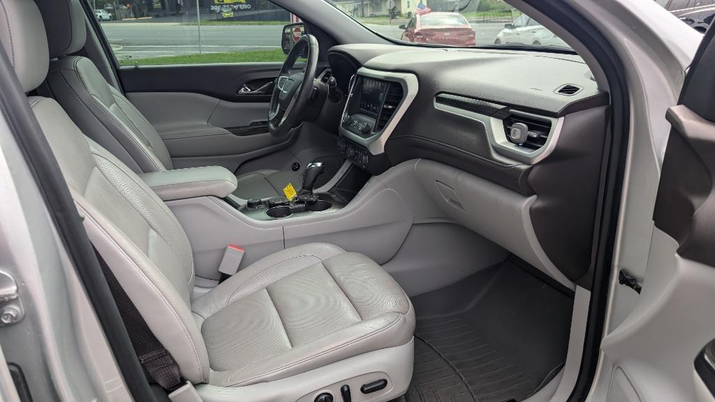 2017 GMC Acadia