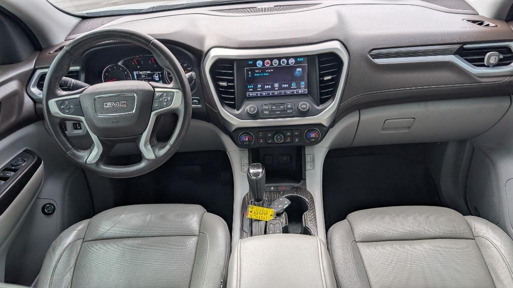 2017 GMC Acadia