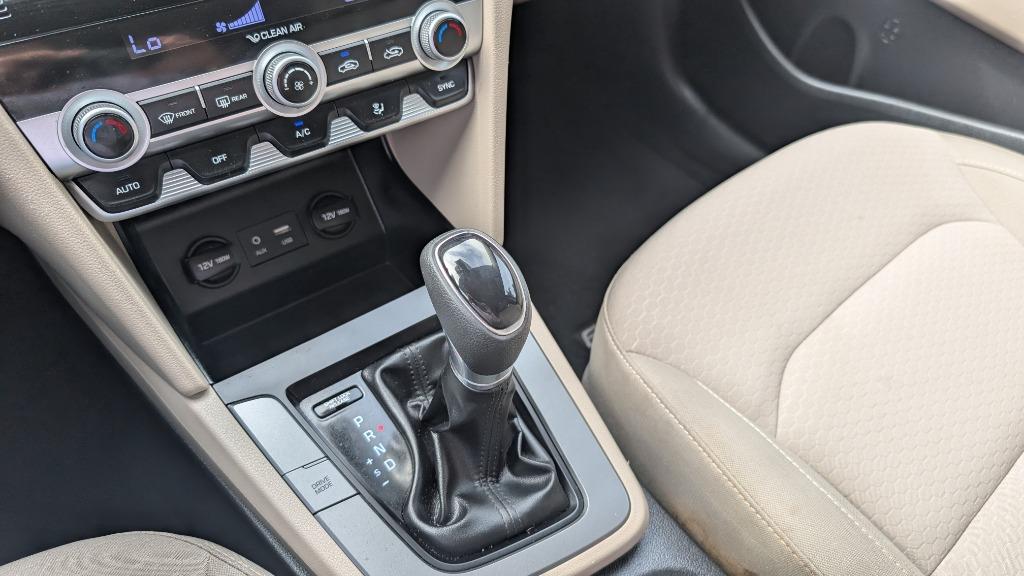 2020 Hyundai Elantra