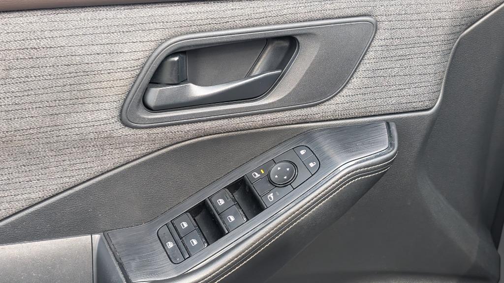 2021 Nissan Rogue - $15,900