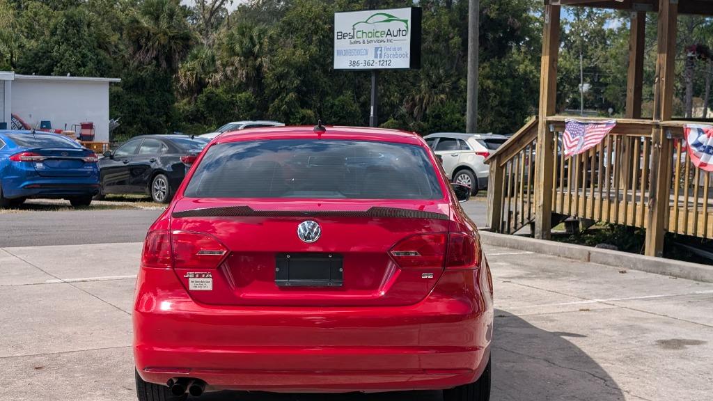2014 Volkswagen Jetta - $7,825