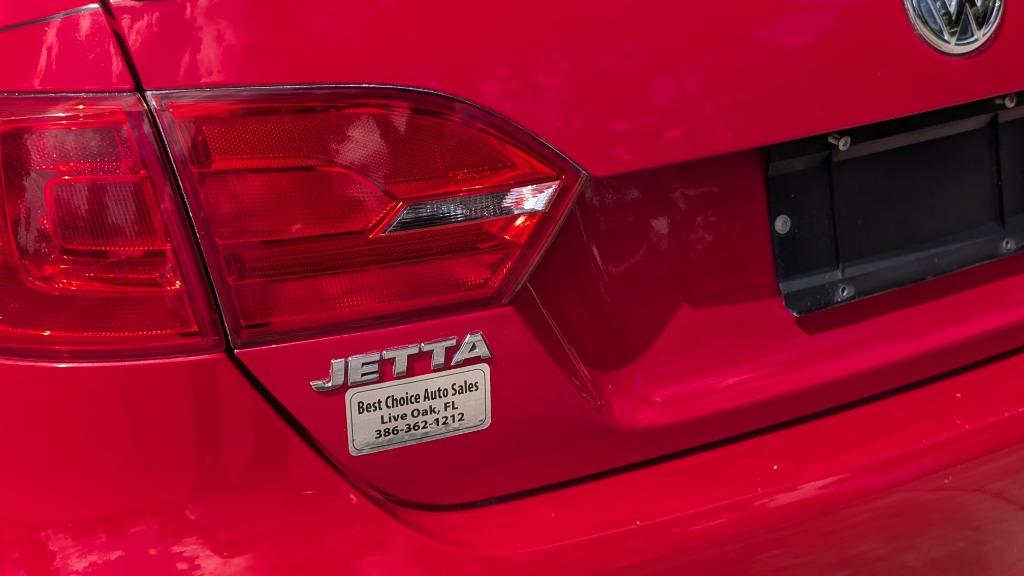 2014 Volkswagen Jetta - $7,825