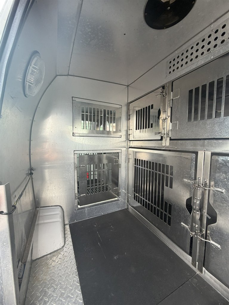 2013 Ford E-250