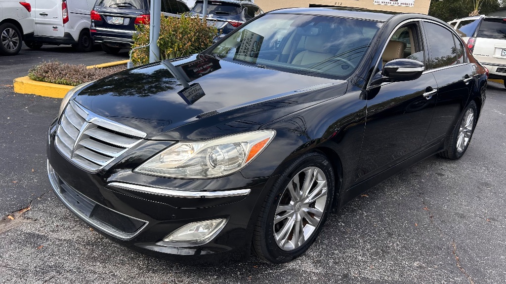 2012 Hyundai Genesis - $10,925