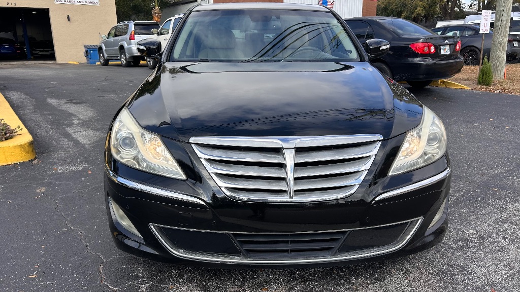2012 Hyundai Genesis - $10,925