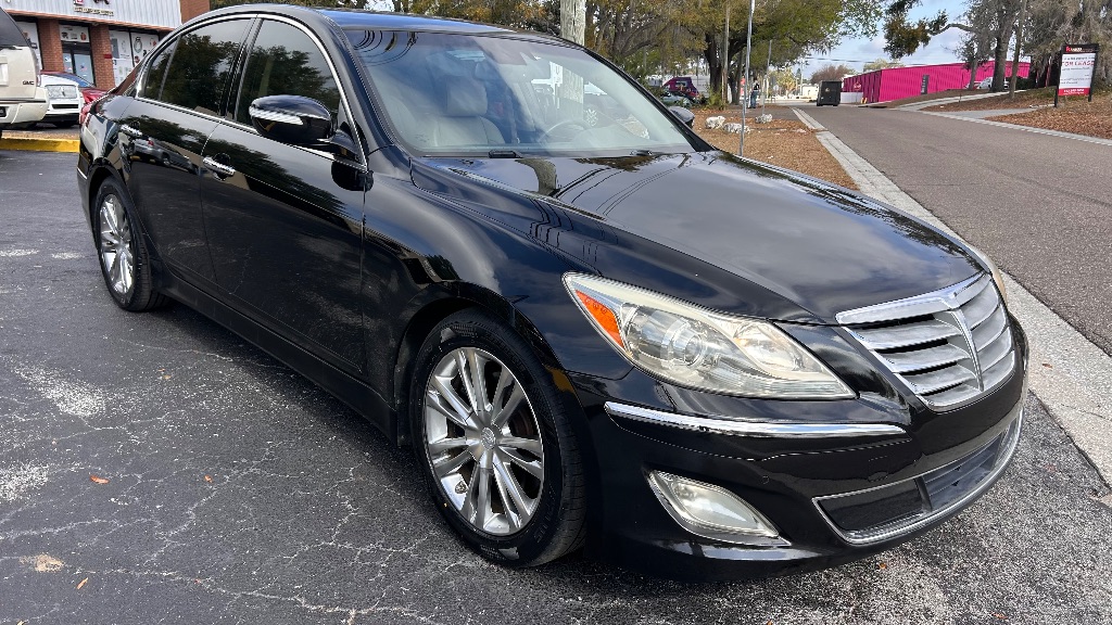 2012 Hyundai Genesis - $10,925