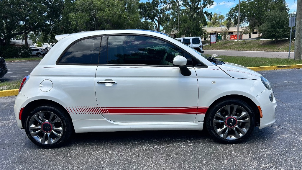 2017 FIAT 500 - $7,625