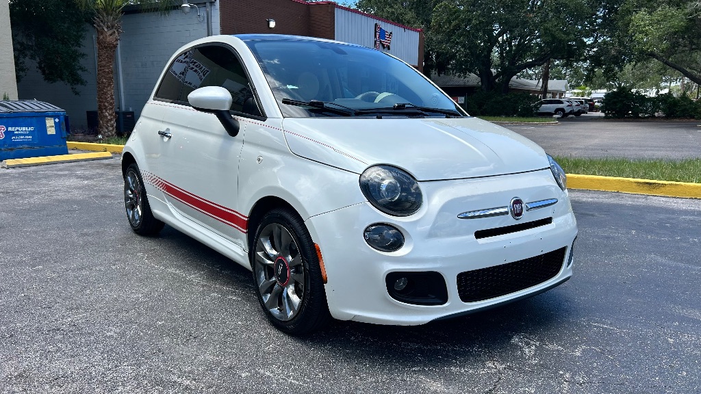 2017 FIAT 500 - $7,625