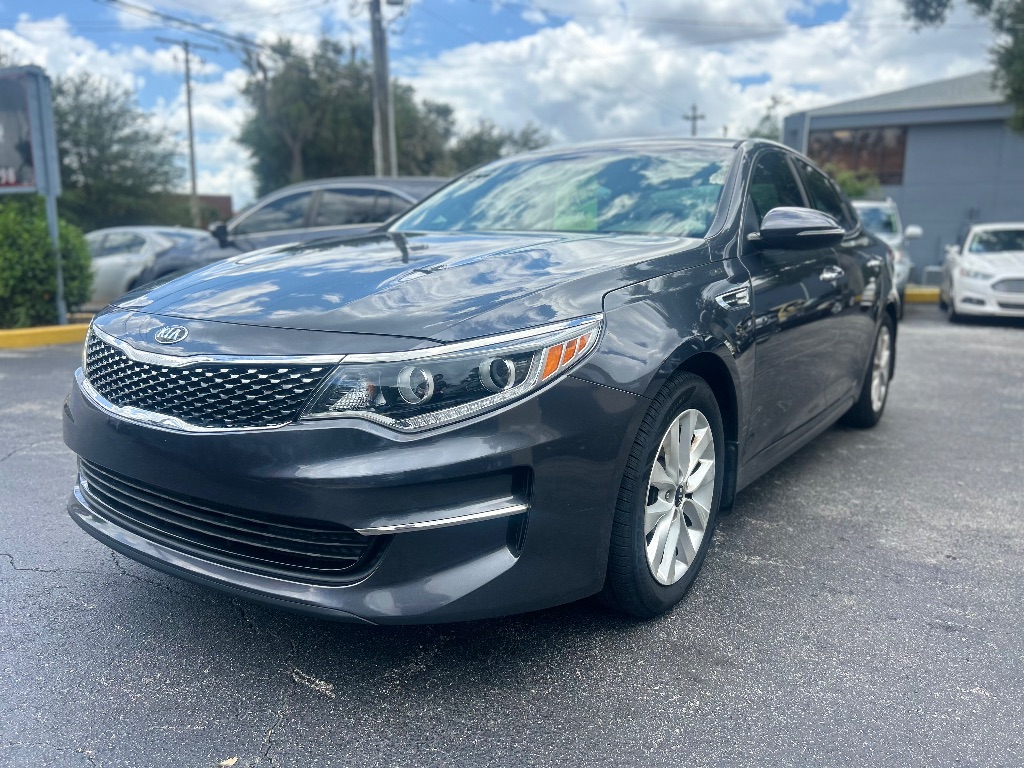 2017 Kia Optima - $13,075