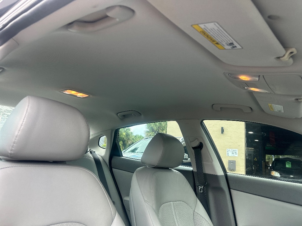 2017 Kia Optima - $13,075